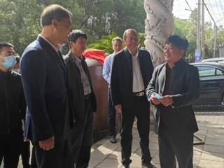 福建省政協(xié)副主席、黨組副書(shū)記張兆民視察調研雙龍戲珠酒業(yè)